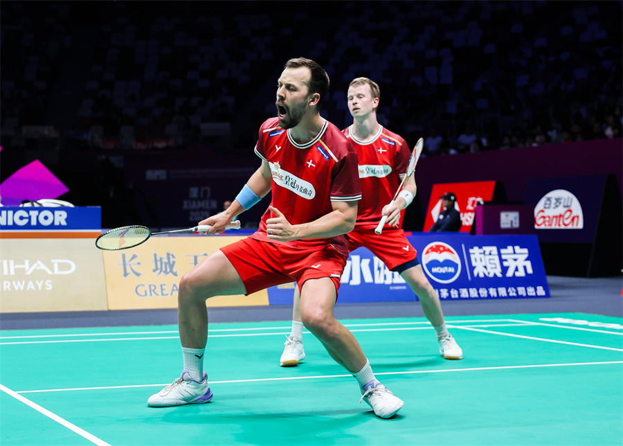 吸引了大批 吸引了大批