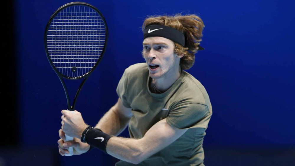 明显机会破 明显机会破