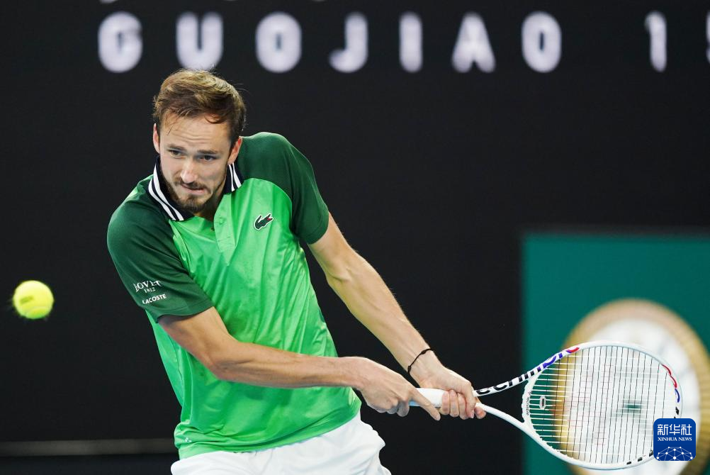 复健进展受 复健进展受