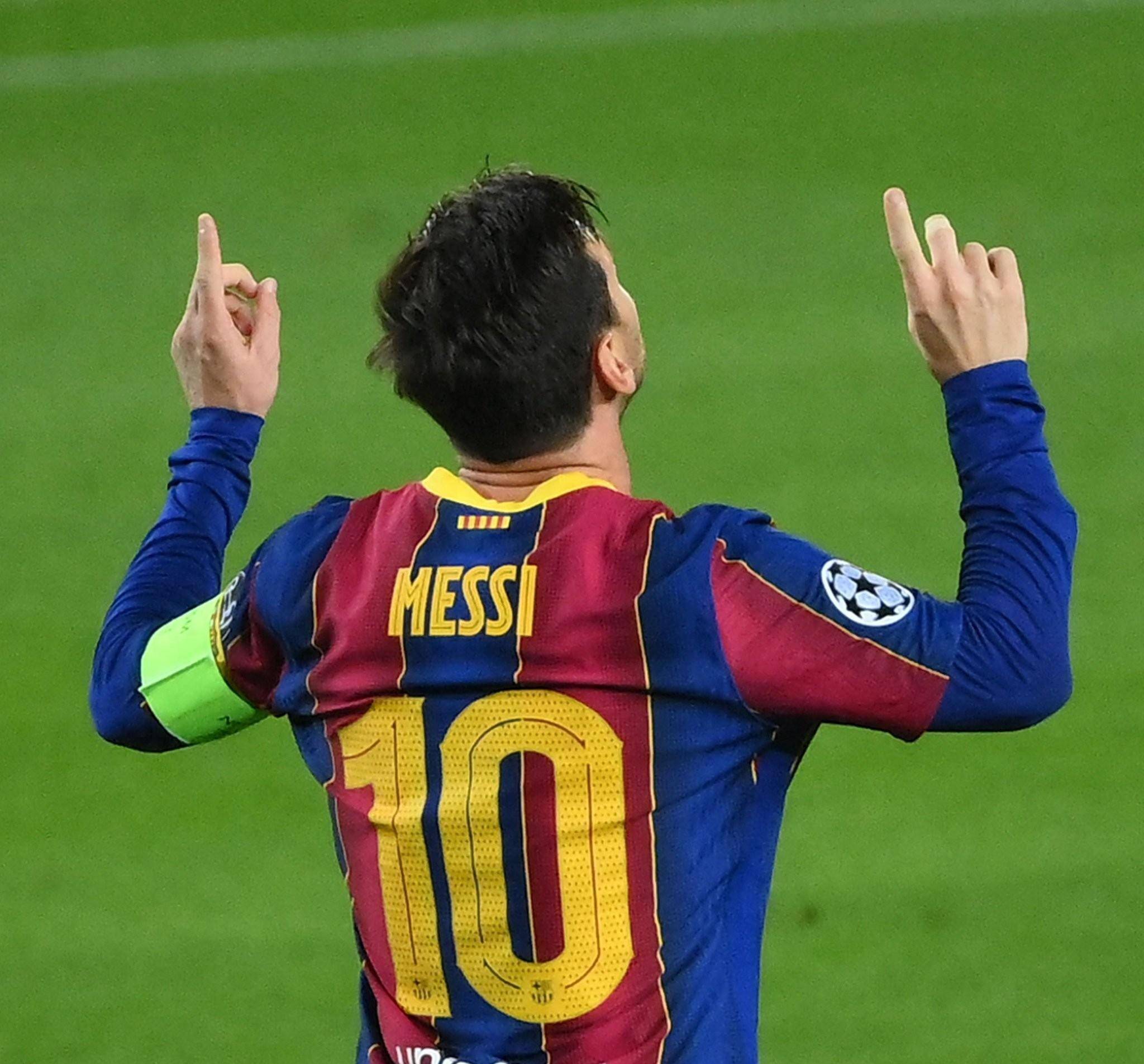 7次助攻背 7次助攻背