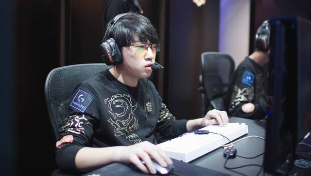 这场比赛的 这场比赛的